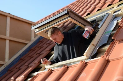Pose de fenêtres de toit Velux à Fumichon